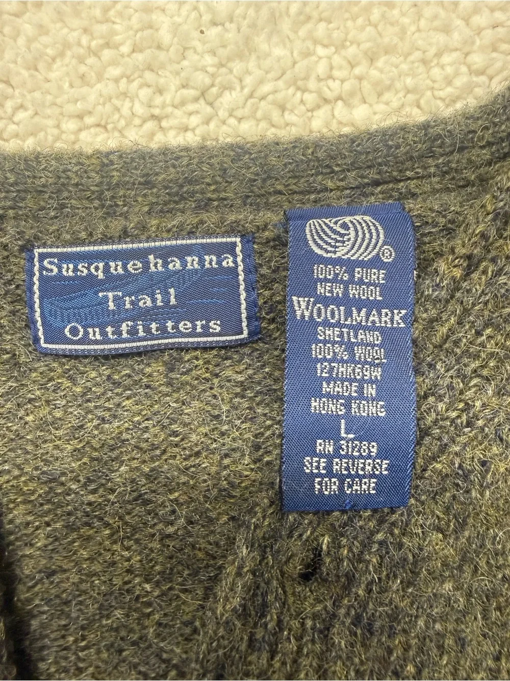Vintage Susquehanna trail outfitters Men Olive V-Neck 100% pure new wool size L
